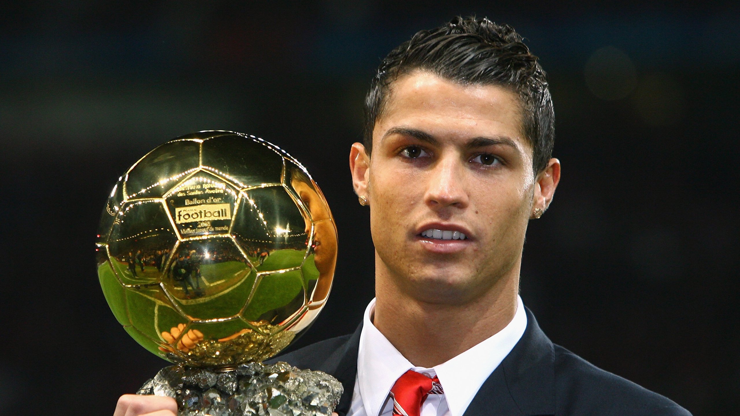 德罗巴新星突破纪录表现惊艳,巴黎圣日耳曼未来可期!